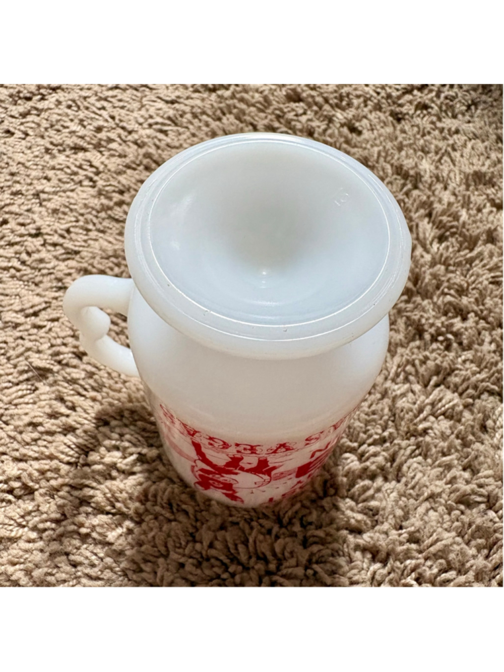Vintage 70s novelty milk glass Las Vegas mug - Picture 4 of 4